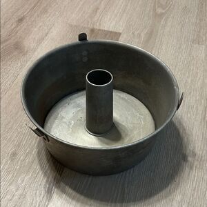 Mirro Vintage Aluminum 10in Angel Food Cake Pan